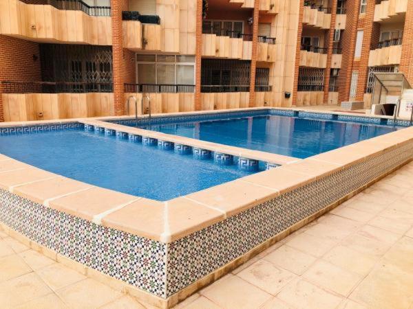 Amazing Sunny Flat With Balcony Pool Two Mins From The Beach Torrevieja Kültér fotó