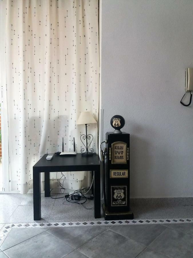 Amazing Sunny Flat With Balcony Pool Two Mins From The Beach Torrevieja Kültér fotó
